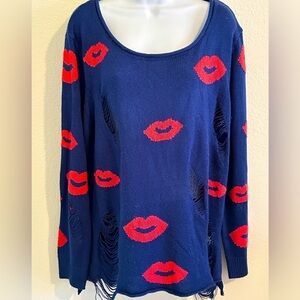 Super Fun Distressed Lips Sweater by Love Tree Size M/L
